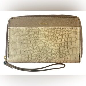 Fossil Taupe & Gray Croc-Embossed Jori Wristlet/Wallet